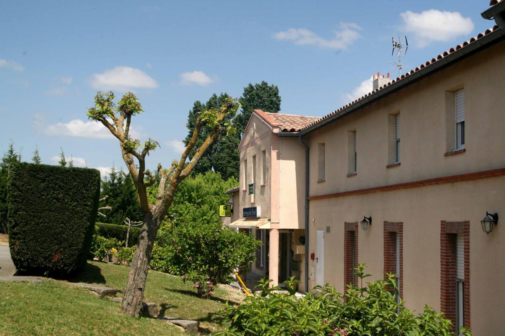 Logis Hotel - Auberge Du Pastel - Hotel 3 Etoiles Et Restaurant Nailloux 외부 사진