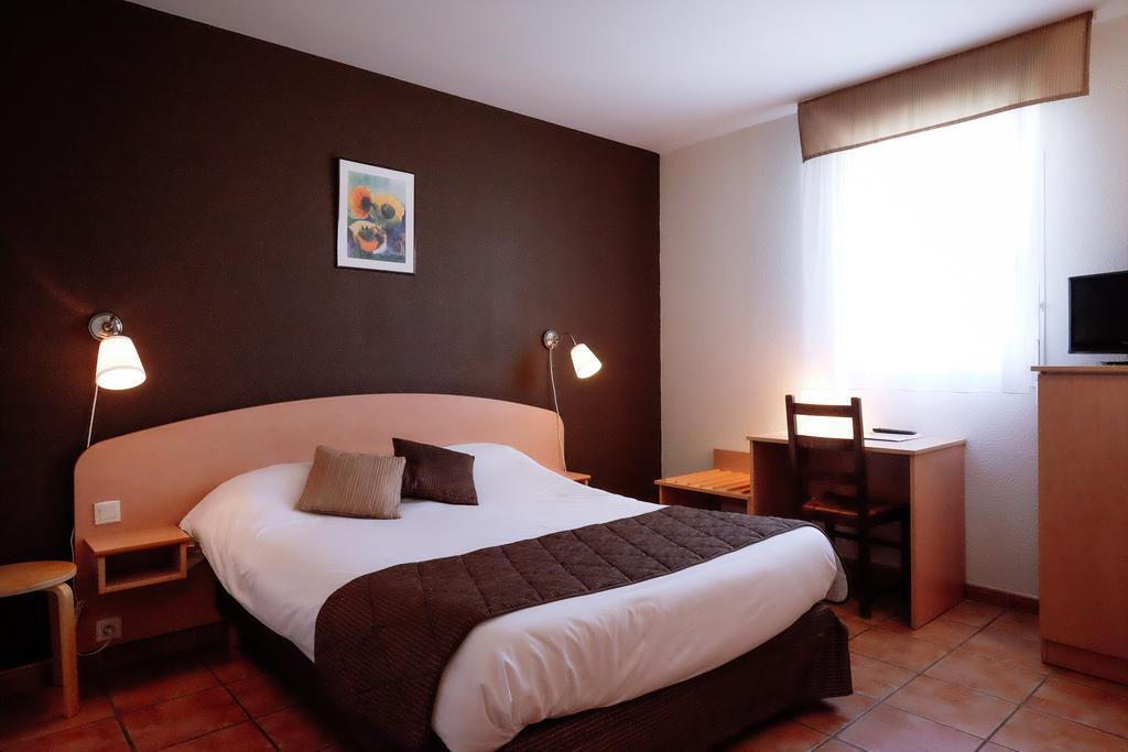 Logis Hotel - Auberge Du Pastel - Hotel 3 Etoiles Et Restaurant Nailloux 외부 사진