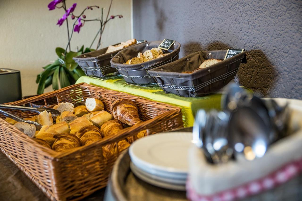 Logis Hotel - Auberge Du Pastel - Hotel 3 Etoiles Et Restaurant Nailloux 외부 사진